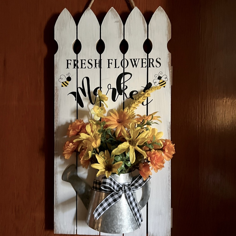 HANDCRAFTED DECOR
